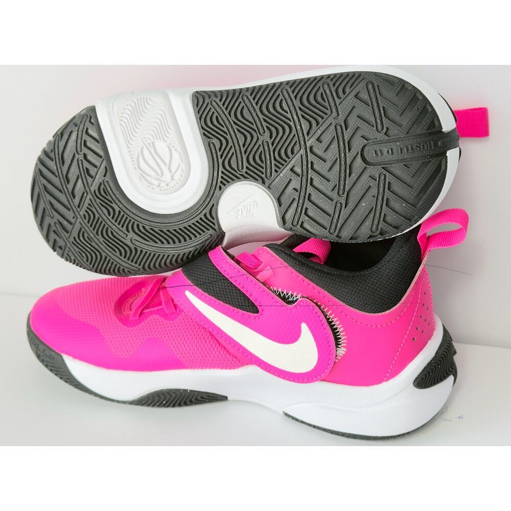 Nike Hustle Sneakers Womens 5 Pink White Athletic Shoes NWT